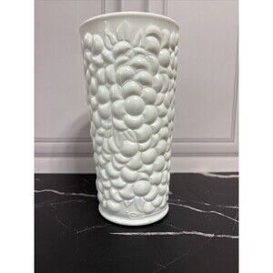 Vintage White Milk Glass Vase Flower Daisy Grape Pattern.7.5”h x 3.5”W. Base 3”